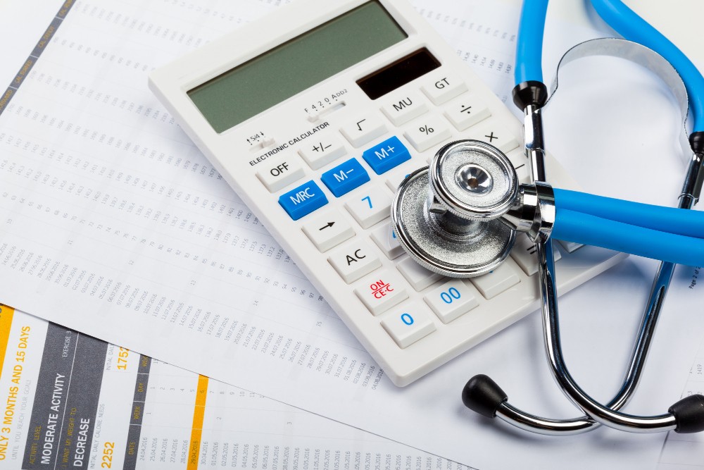 imagem da ferramenta utilizada por medicos e documentos que se usa na Contabilidade médica para consultório e Clínica